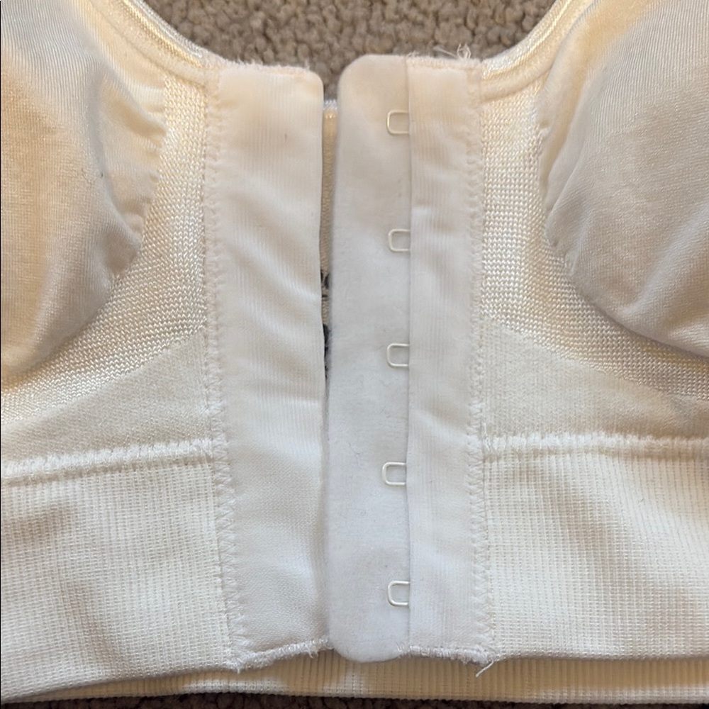 Bra - Picture 3 of 4